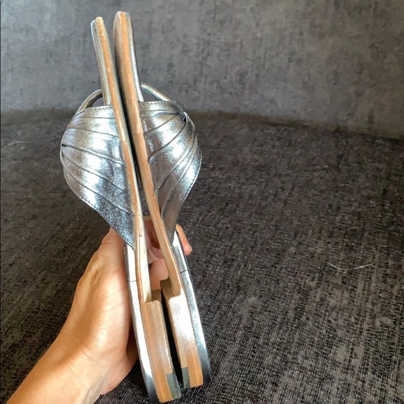 Manolo Blahnik sandals 36.5 fits like 6.5 - Picture 7 of 8